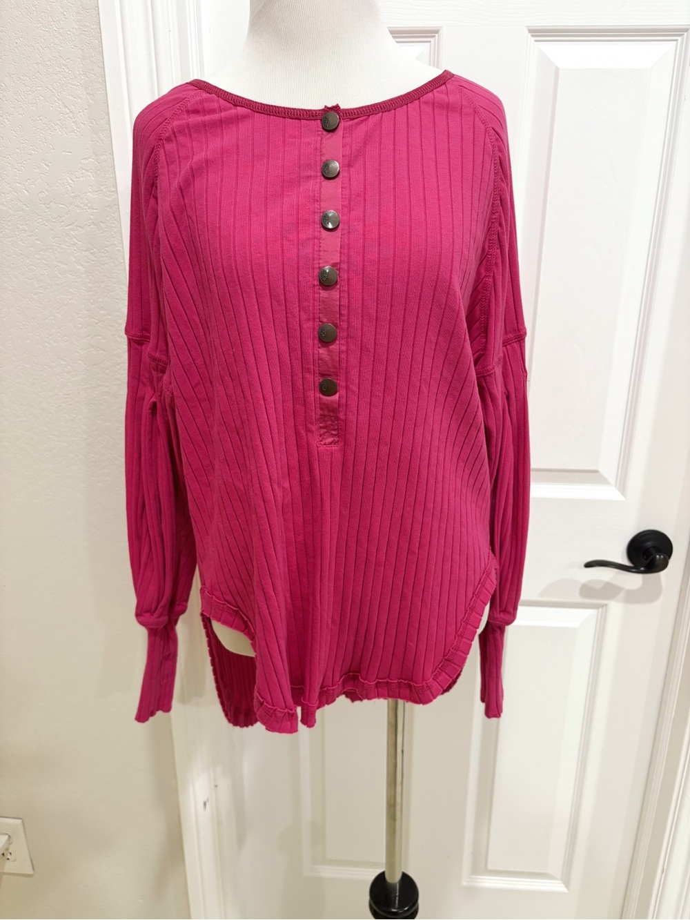 Free People Movement Bella Layer bright pink ribbed jersey top Size Medium - Picture 2 of 8